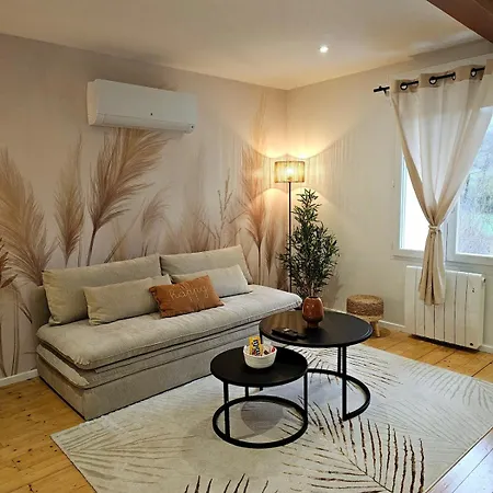 Feriehus La Parenthese Des Monts Bessenay