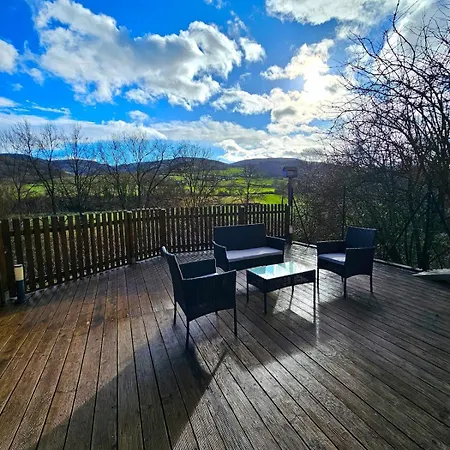 La Parenthese Des Monts Feriehus Bessenay